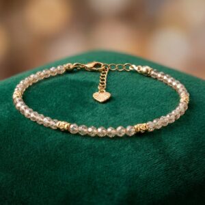 Bracelet artisanal "Zorya (d)" - Zircon champagne - chainette dorée en acier inoxydable