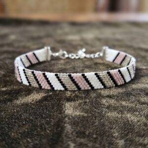 Bracelet Manchette Artisanale en Perles Miyuki - Harmonie Rose, Argent et Noir - Acier inoxydable argenté
