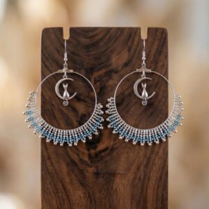 Boucles d'oreilles façon créoles artisanales Chat sous la Lune et perles Miyuki bleutées - Crochets en argent S925