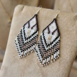 Boucles d'Oreilles Artisanales Miyuki Style Bohème blanc, noir et brun - Création Fait Main - Crochets en argents S925