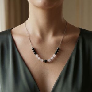 Collier de 55 cm en Quartz Rose et Onyx Noir - Bijou Artisanal en Pierres Naturelles - chaine en acier inoxydable
