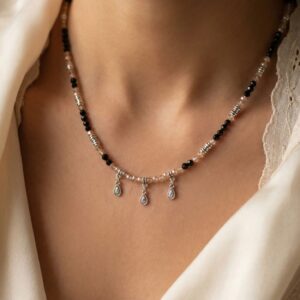 Collier Tourmaline Noire et Zircon Champagne Artisanal - Pampilles Gouttes - Chainette en acier inoxydable