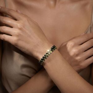 Bracelet Artisanale en tissage Miyuki Tila Vertes et Noires - chainette en acier inoxydable doré